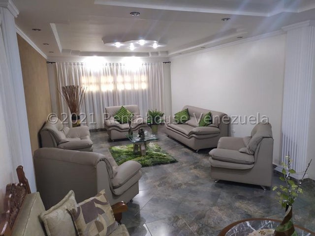 La Trigaleña Hermosa casa  en venta Ubicada en Valencia 24-14067 ELOISA MEJIA