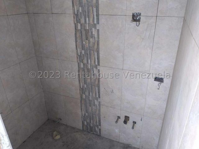 Valle Blanco Apartamento en venta en Valencia 23-23830 ELOISA MEJIA