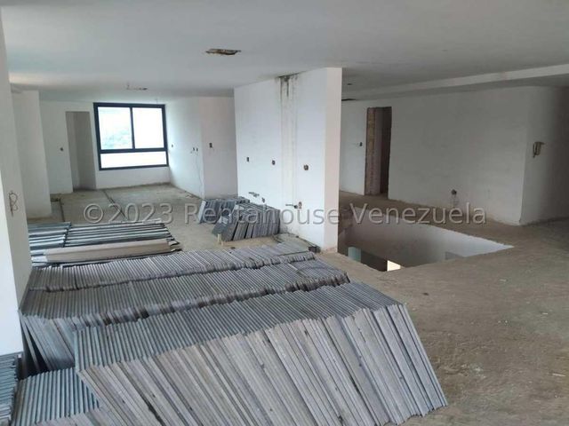 Valle Blanco Apartamento en venta en Valencia 23-23830 ELOISA MEJIA