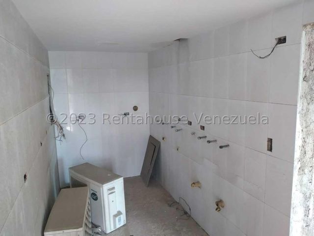 Valle Blanco Apartamento en venta en Valencia 23-23830 ELOISA MEJIA