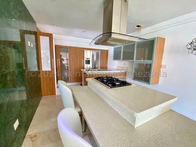 Vale Blanco Apartamento en venta Ubicado en Valencia 25-1511 ELOISA MEJIA