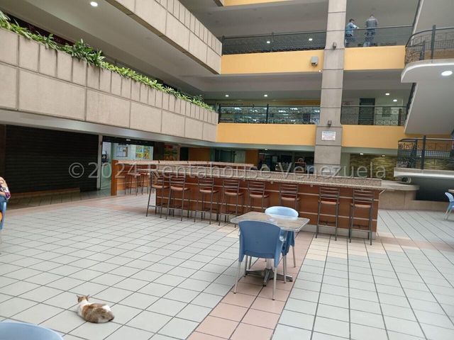 Hermoso Local en venta Ubicado en Zona Industrial Valencia 25-3056 ELOISA MEJIA