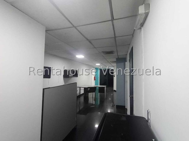 Hermoso Local en venta Ubicado en Zona Industrial Valencia 25-3056 ELOISA MEJIA