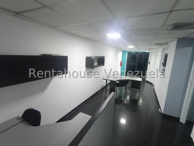 Hermoso Local en venta Ubicado en Zona Industrial Valencia 25-3056 ELOISA MEJIA