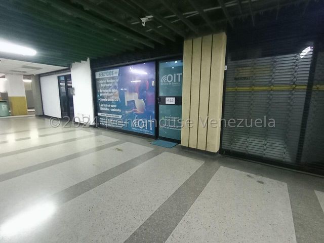 Hermoso Local en venta Ubicado en Zona Industrial Valencia 25-3056 ELOISA MEJIA