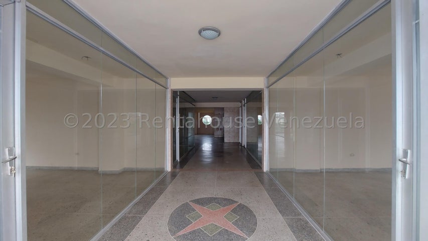 Local en Venta Ubicado en Las Acasias 24-2669 ELOISA MEJIA
