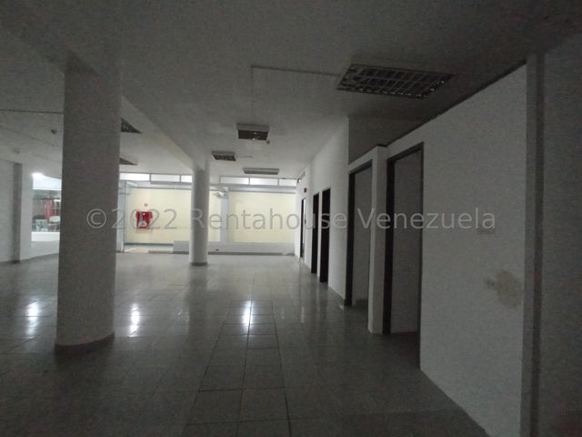 En Castillito San Diego de Oportunidad Local en venta 23-12267 ELOISA MEJIA