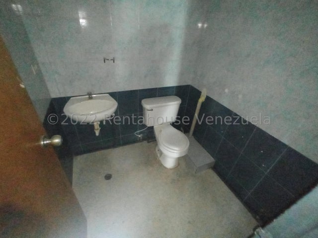 En Castillito San Diego de Oportunidad Local en venta 23-12267 ELOISA MEJIA