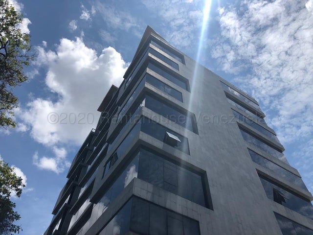 Oficina en Venta Ubicada en Urbanización Carabobo 23-18066 ELOISA MEJIA