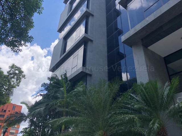 Oficina en Venta Ubicada en Urbanización Carabobo 23-18066 ELOISA MEJIA