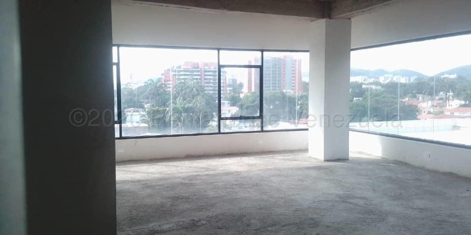 Oficina en Venta Ubicada en Urbanización Carabobo 23-18066 ELOISA MEJIA