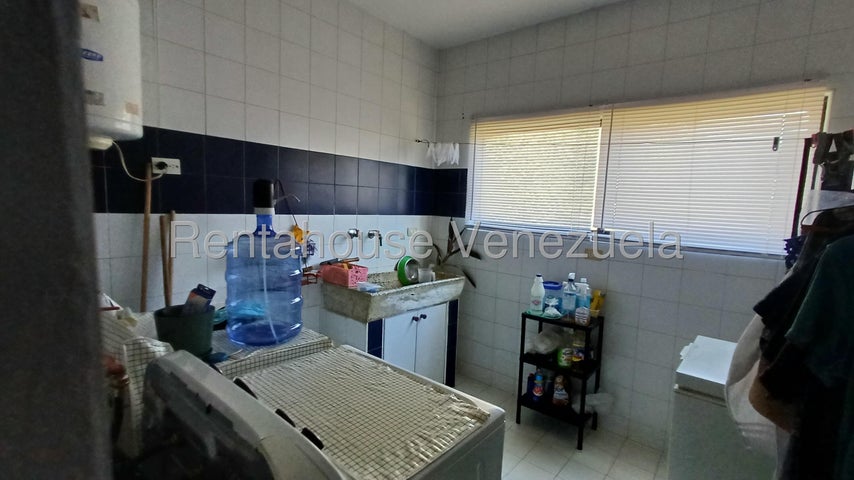 Casa en Altos de Guataparo Valencia Carabobo 25-20354 ELOISA MEJIA