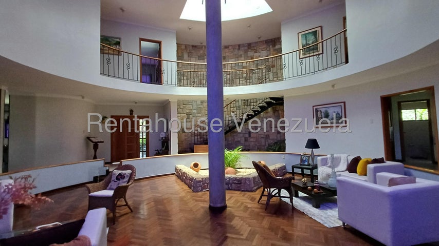 Casa en Altos de Guataparo Valencia Carabobo 25-20354 ELOISA MEJIA