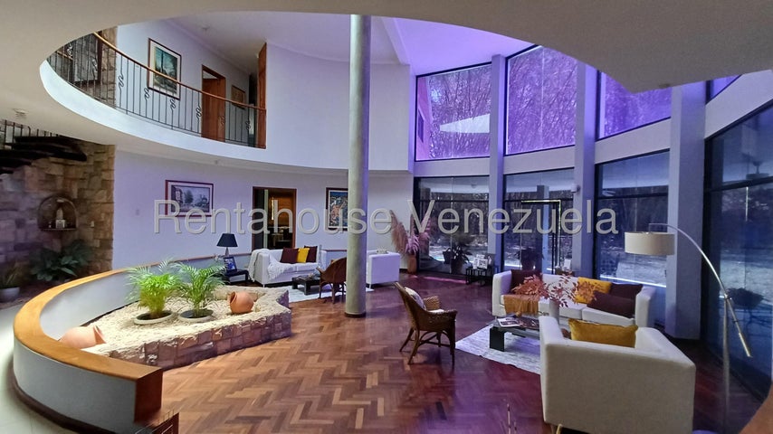 Casa en Altos de Guataparo Valencia Carabobo 25-20354 ELOISA MEJIA