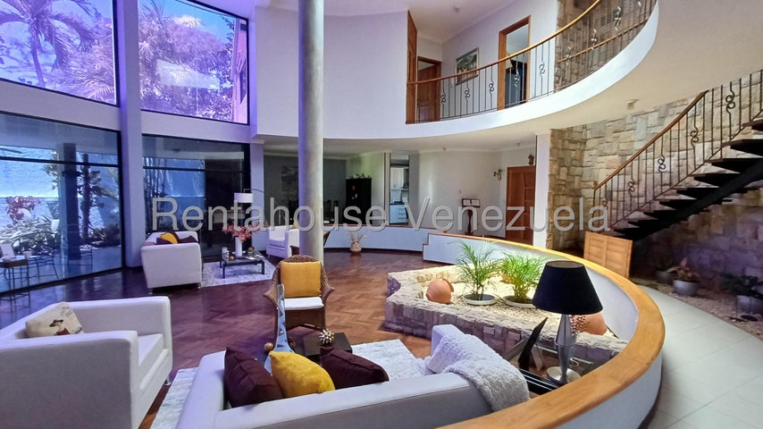Casa en Altos de Guataparo Valencia Carabobo 25-20354 ELOISA MEJIA