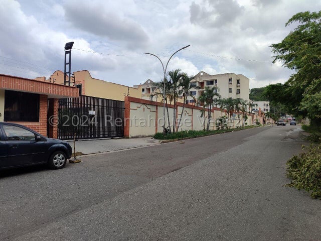 TownHouses en venta Tazajal Naguanagua Carabobo 24-28629 ELOISA MEJIA