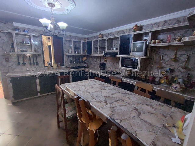 TownHouses en venta Tazajal Naguanagua Carabobo 24-28629 ELOISA MEJIA