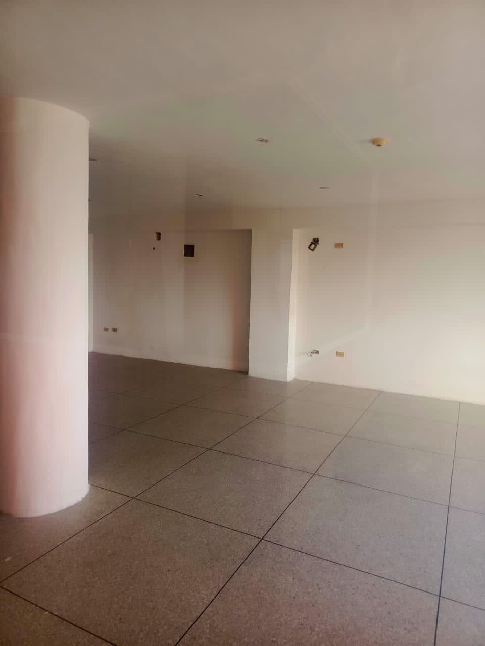 EDIFICIO EN VENTA, VENEZUELA
