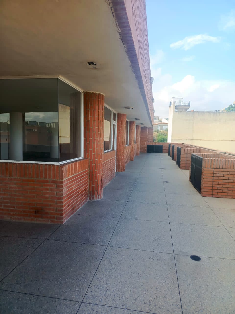 EDIFICIO EN VENTA, VENEZUELA