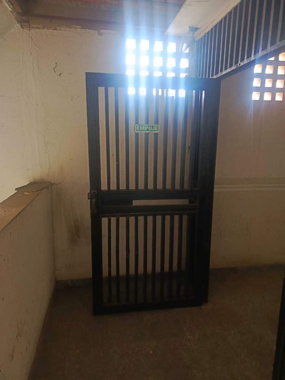 EDIFICIO EN VENTA, VENEZUELA.