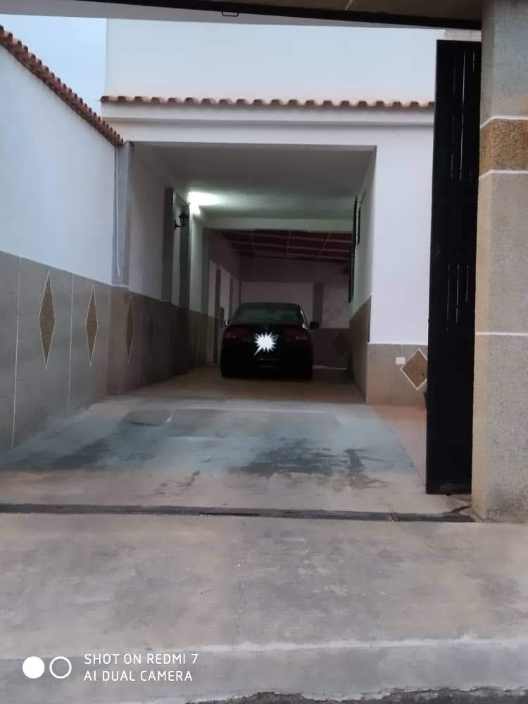 QUINTA LAS COLINAS, VENEZUELA