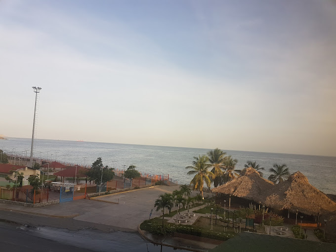 HOTEL 4 ESTRELLAS, MACUTO, VENEZUELA.