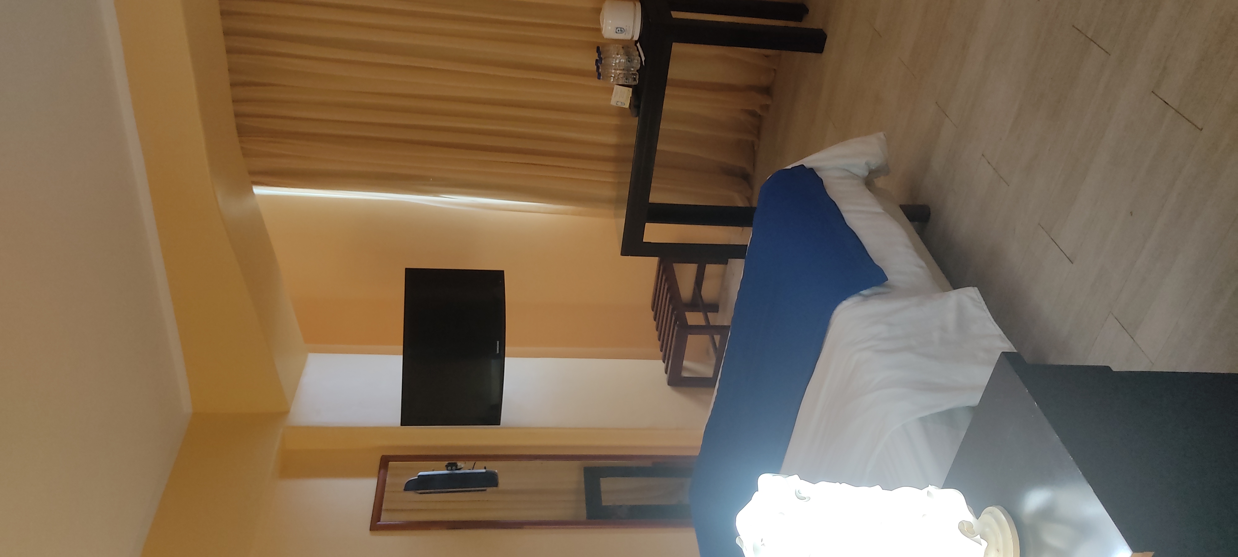 HOTEL 4 ESTRELLAS, MACUTO, VENEZUELA.