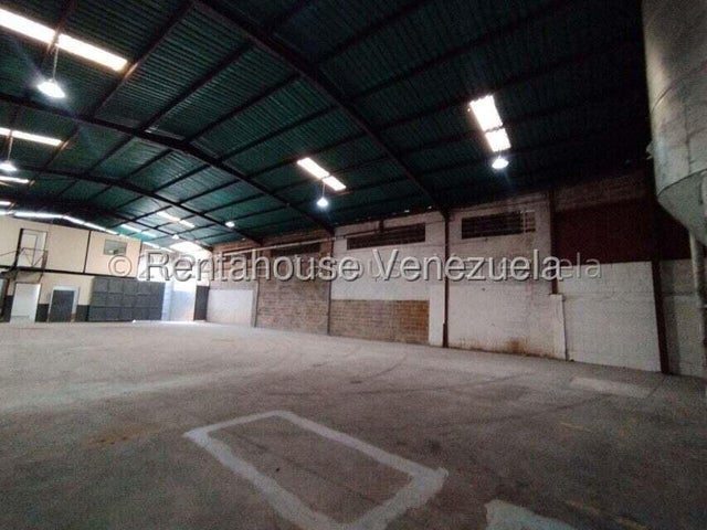 Los Jarales Galpon en Alquiler Cuenta con Baños Ubicado en San Diego  26-6700 ELOISA MEJIA