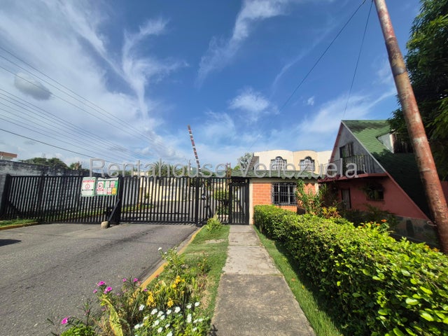 Chalet Country  Apartamento en venta Ubicado en San Diego Carabobo 26-4510 ELOISA MEJIA