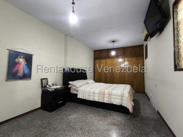 26-8209 Casa dúplex  en esquina en venta ubicada en Yuma San Diego 
