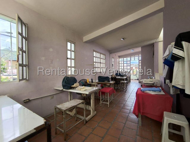 26-8209 Casa dúplex  en esquina en venta ubicada en Yuma San Diego 