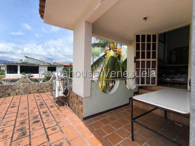 26-8209 Casa dúplex  en esquina en venta ubicada en Yuma San Diego 
