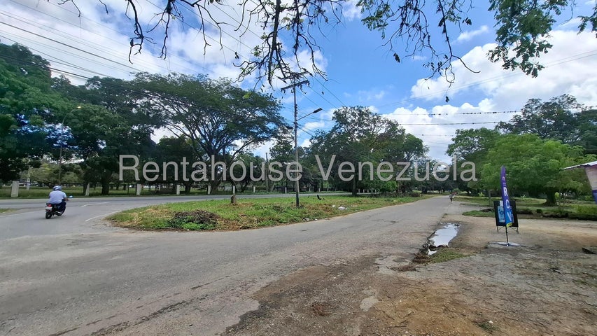 26-9322 Galpon en Alquiler frente a Campo Carabobo Tocuyito