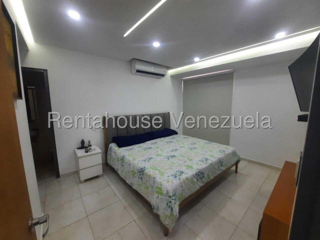 26-9653 En Venta Apartamento Semi Equipado ubicado en Trigal Norte