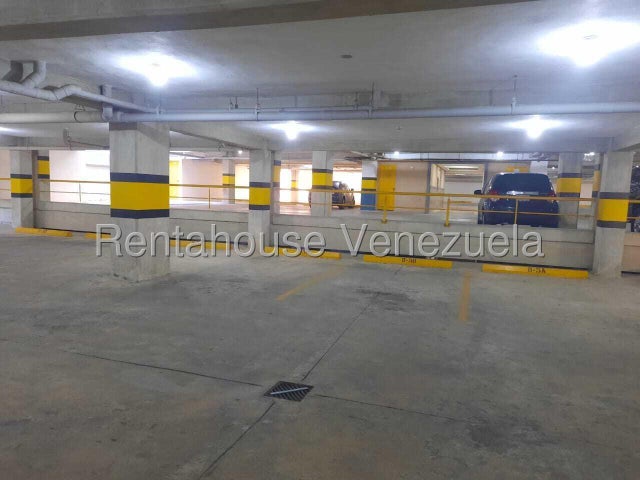 26-9653 En Venta Apartamento Semi Equipado ubicado en Trigal Norte