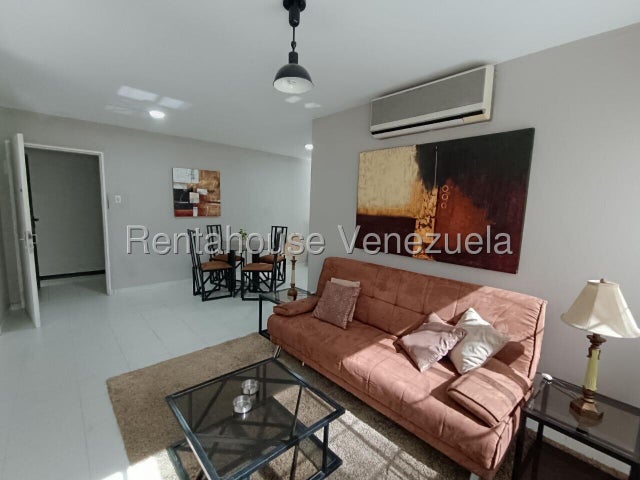 26-10405 Comodo apartamento en Alquiler, completamente amoblado y equipado en El Bosque