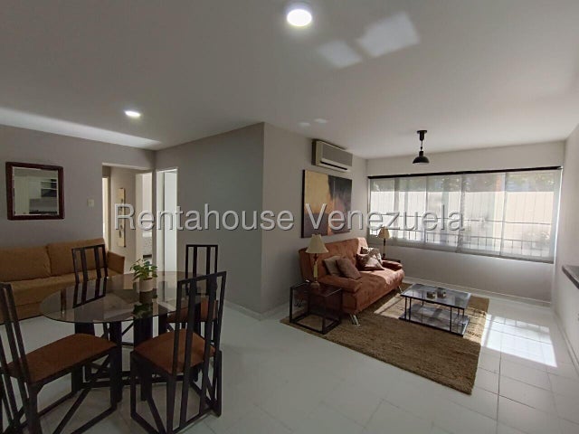 26-10405 Comodo apartamento en Alquiler, completamente amoblado y equipado en El Bosque