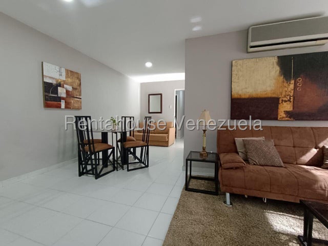 26-10405 Comodo apartamento en Alquiler, completamente amoblado y equipado en El Bosque