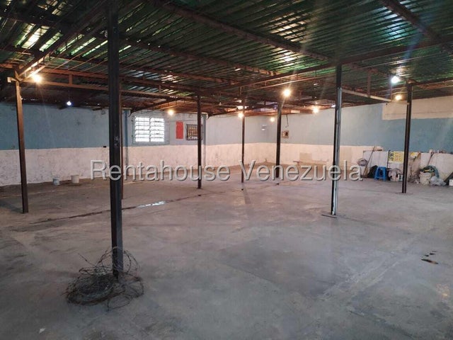 26-10829 Local comercial en Alquiler de 200 m2 en Av Cedeño