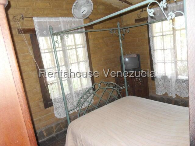 26-10816 Casa de campo acogedora en Venta El Encanto Municipio Libertador