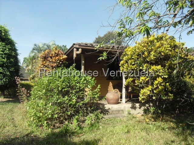 26-10816 Casa de campo acogedora en Venta El Encanto Municipio Libertador
