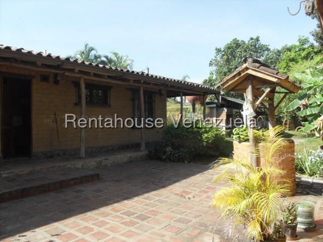 26-10816 Casa de campo acogedora en Venta El Encanto Municipio Libertador