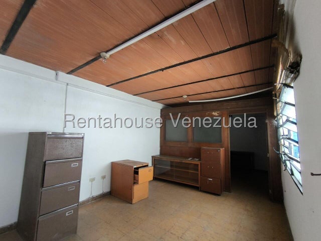 26-10627 Galpón en Alquiler de 1032,50 m² en plena Carretera Nacional de Mariara,