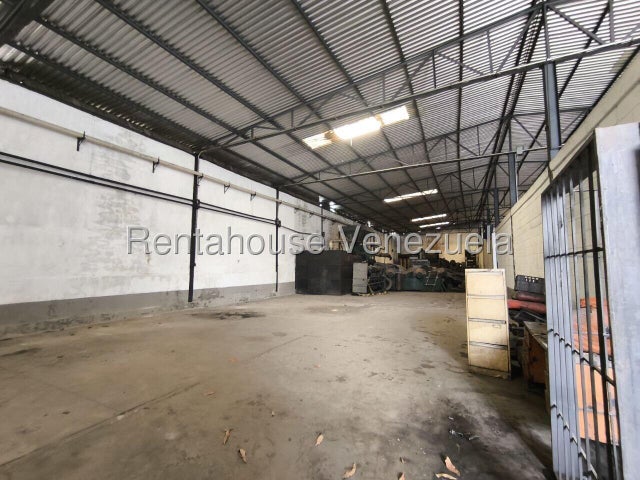 26-10627 Galpón en Alquiler de 1032,50 m² en plena Carretera Nacional de Mariara,
