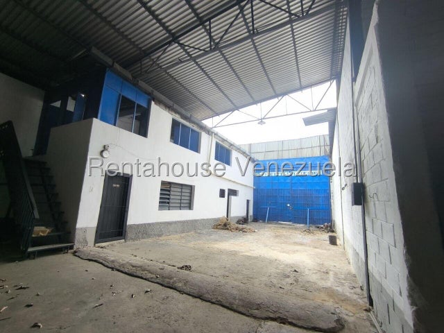 26-10627 Galpón en Alquiler de 1032,50 m² en plena Carretera Nacional de Mariara,