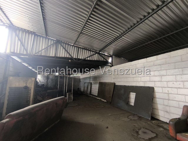 26-10627 Galpón en Alquiler de 1032,50 m² en plena Carretera Nacional de Mariara,