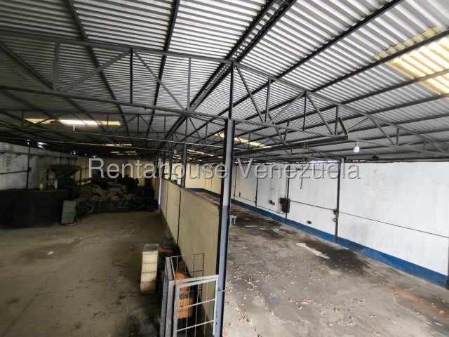 26-10627 Galpón en Alquiler de 1032,50 m² en plena Carretera Nacional de Mariara,
