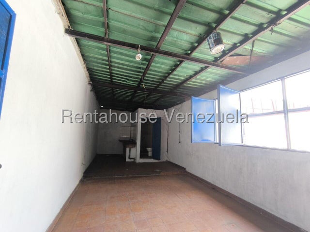 26-10627 Galpón en Alquiler de 1032,50 m² en plena Carretera Nacional de Mariara,