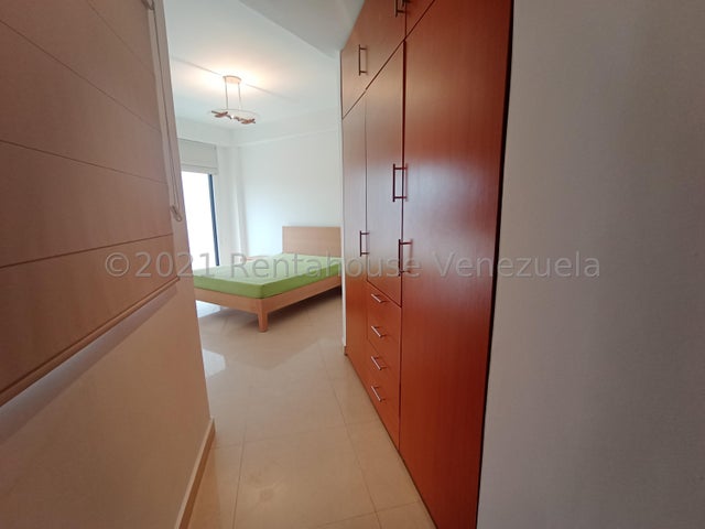 Apartamento 5 habitaciones en venta en el Parral Valencia 25-3099