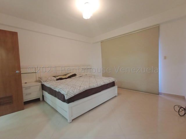 Apartamento 5 habitaciones en venta en el Parral Valencia 25-3099